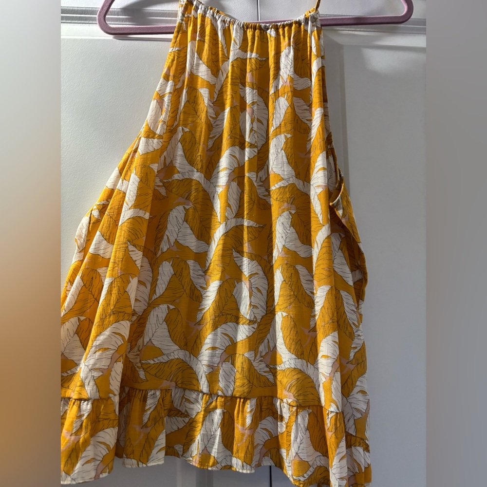 Nine West Mustard and White Leaf tank top
